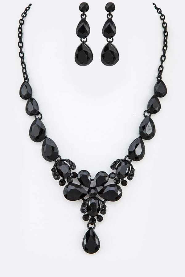 Regina black jewelry set